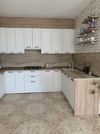 Модульная кухня Капри 2,7 м (Липа белый/Серый) в Алейске - alejsk.mebel54.com | фото